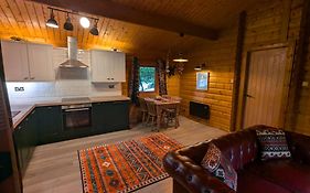 Pineshadow Lodge-Dog Friendly Kenwick Park Louth
